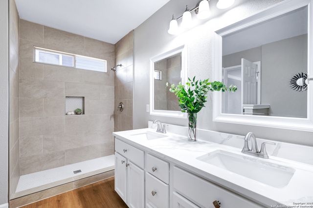 7823 Afterglow Vale, San Antonio, TX 78252