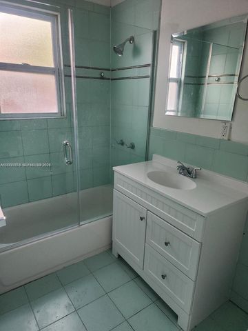 1726 SW 25th Ave 1, Miami, FL 33145