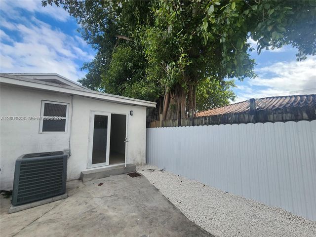 1726 SW 25th Ave 1, Miami, FL 33145