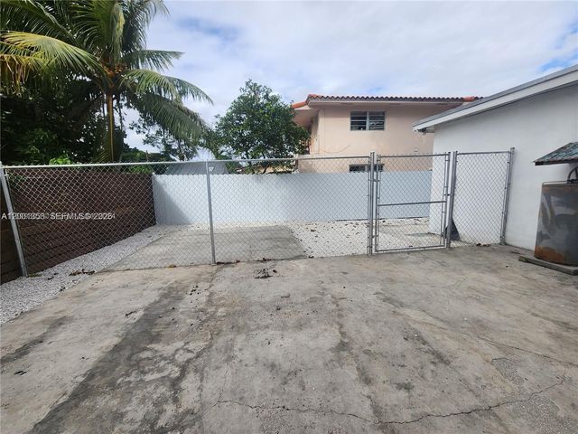 1726 SW 25th Ave 1, Miami, FL 33145