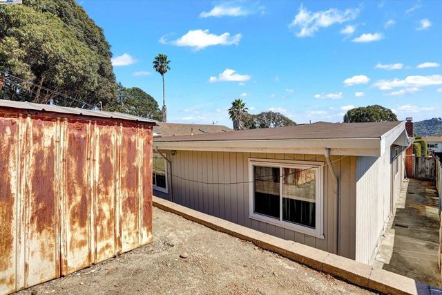 3073 Shane Dr., Richmond, CA 94806