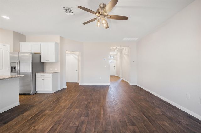 117 Cranbrook LN, Hutto, TX 78634