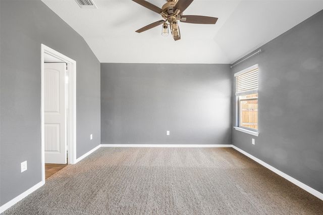 117 Cranbrook LN, Hutto, TX 78634