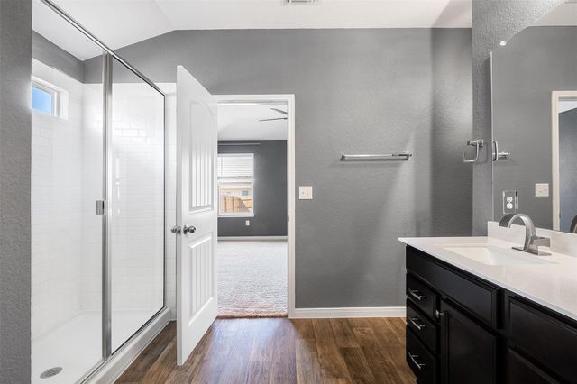 117 Cranbrook LN, Hutto, TX 78634
