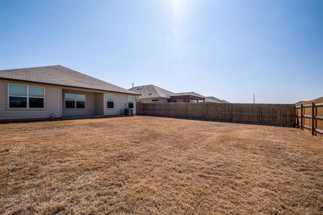 117 Cranbrook LN, Hutto, TX 78634