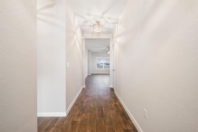 117 Cranbrook LN, Hutto, TX 78634