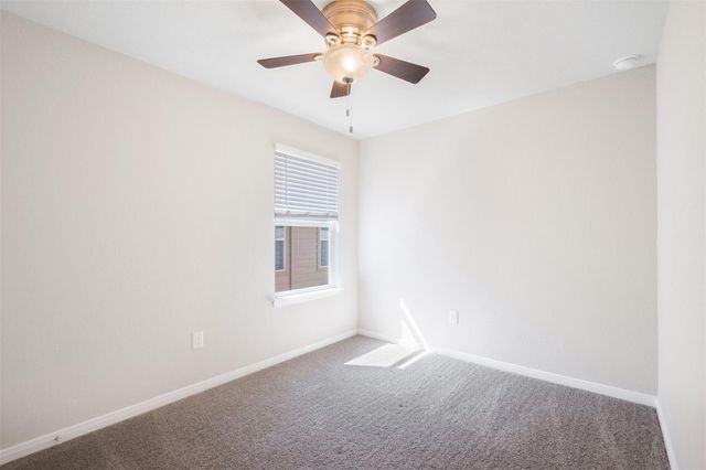 117 Cranbrook LN, Hutto, TX 78634