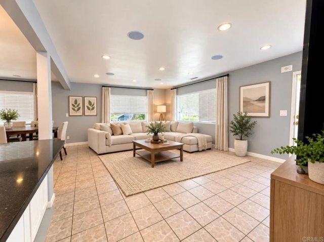 609 Spires Street, Vista, CA 92083