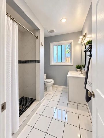 609 Spires Street, Vista, CA 92083
