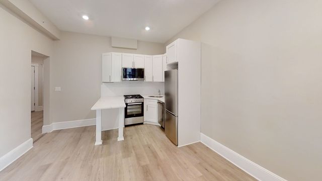 41 Edgerly Rd 5, Boston, MA 02115