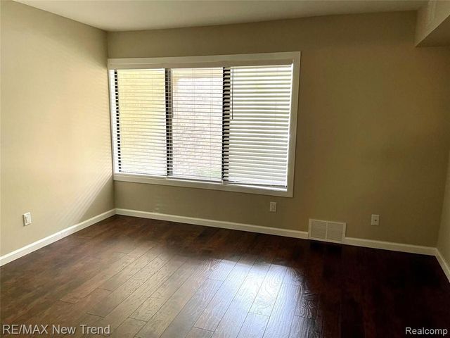 2116 Pauline Blvd Apt 304, Ann Arbor, MI 48103