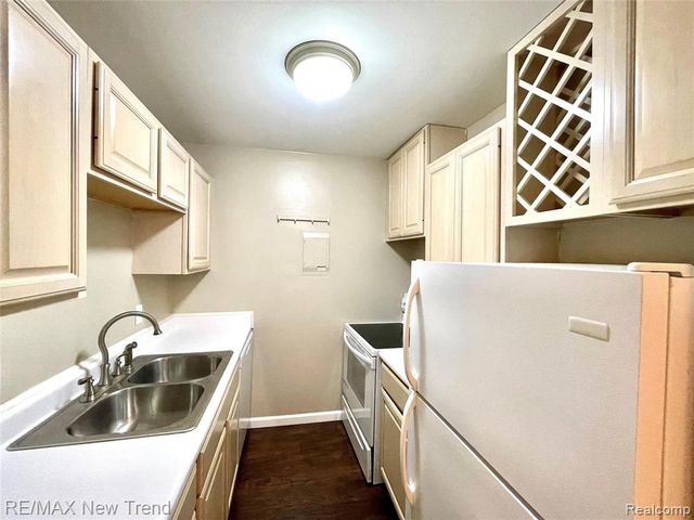 2116 Pauline Blvd Apt 304, Ann Arbor, MI 48103