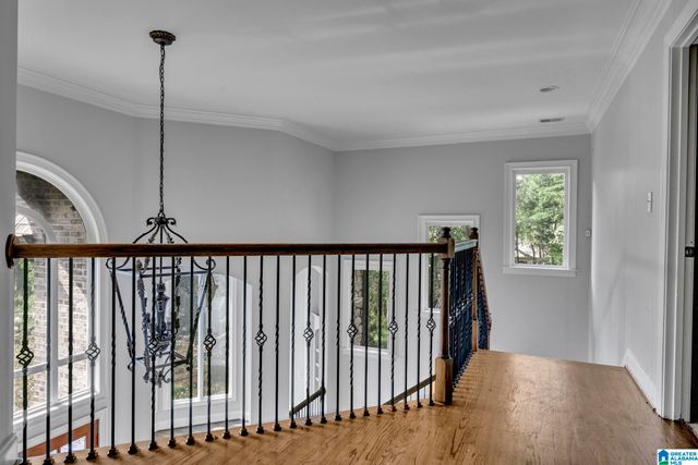 536 N LAKE COVE CIRCLE, Hoover, AL 35242