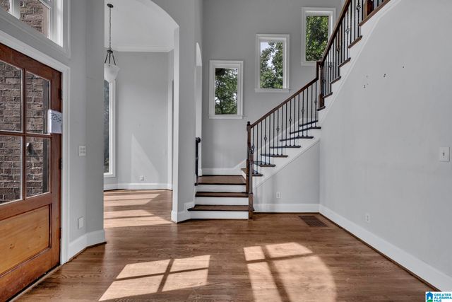 536 N LAKE COVE CIRCLE, Hoover, AL 35242
