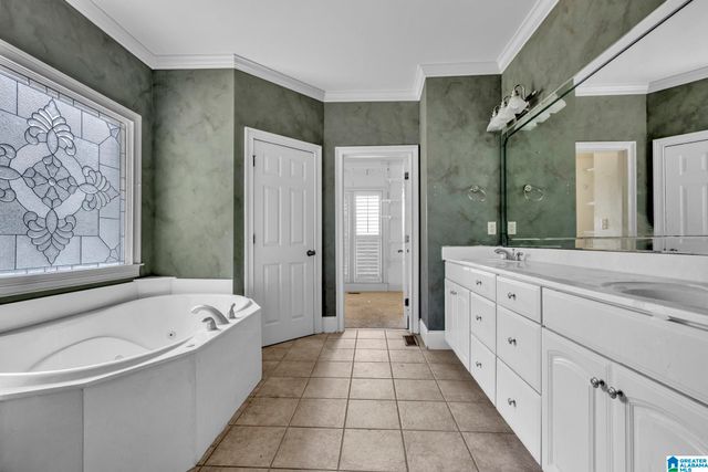 536 N LAKE COVE CIRCLE, Hoover, AL 35242