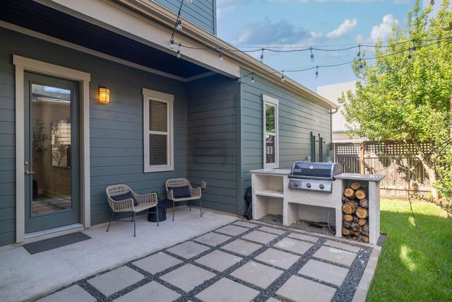 4506 Kocurek ST, Austin, TX 78723