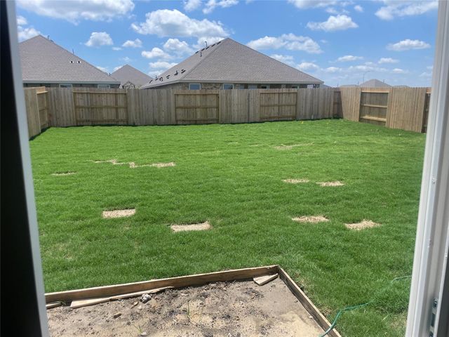 3214 Tanzanite Chase Drive, Angleton, TX 77515