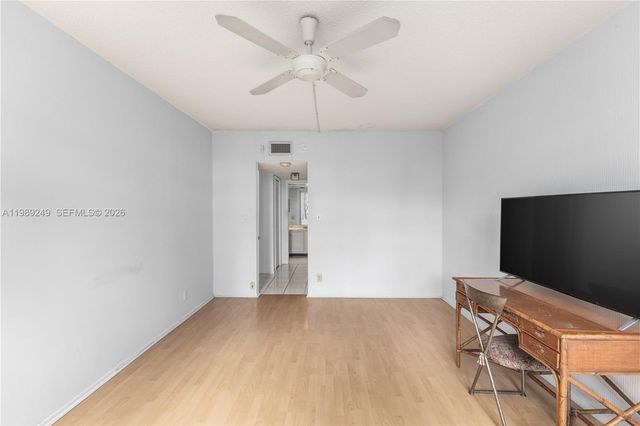 806 Cypress Grove Ln 111, Pompano Beach, FL 33069