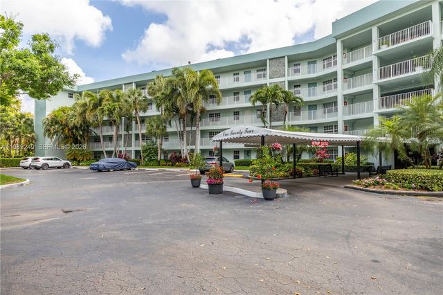 806 Cypress Grove Ln 111, Pompano Beach, FL 33069