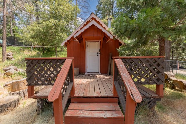 1998 Tienken Avenue, Camp Nelson, CA 93265