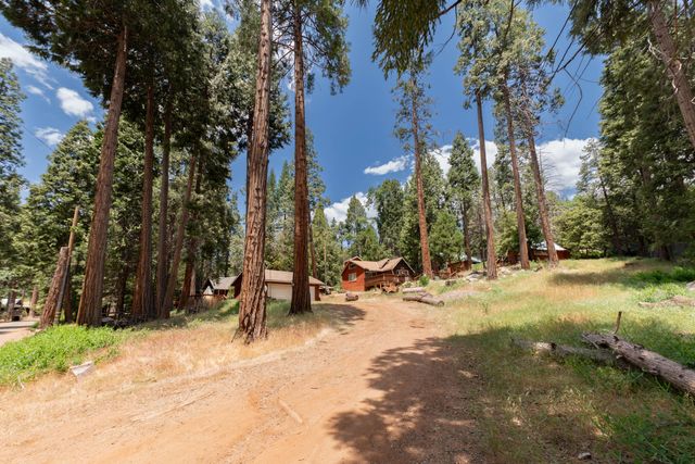 1998 Tienken Avenue, Camp Nelson, CA 93265