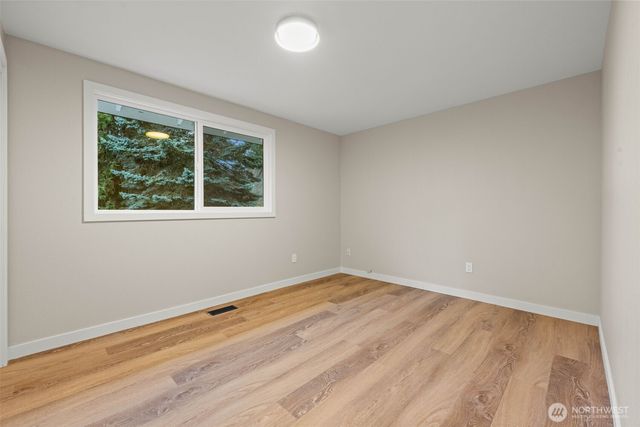 5208 66th Avenue W, University Place, WA 98467