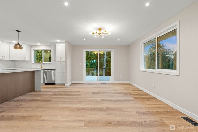 5208 66th Avenue W, University Place, WA 98467