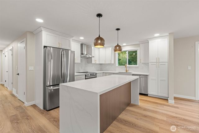 5208 66th Avenue W, University Place, WA 98467