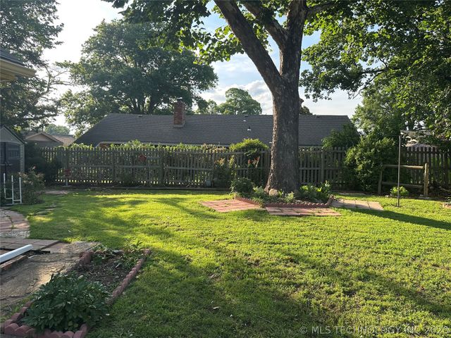 3133 E 79TH Street S, Tulsa, OK 74136
