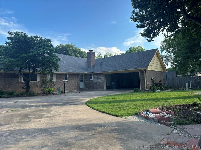 3133 E 79TH Street S, Tulsa, OK 74136