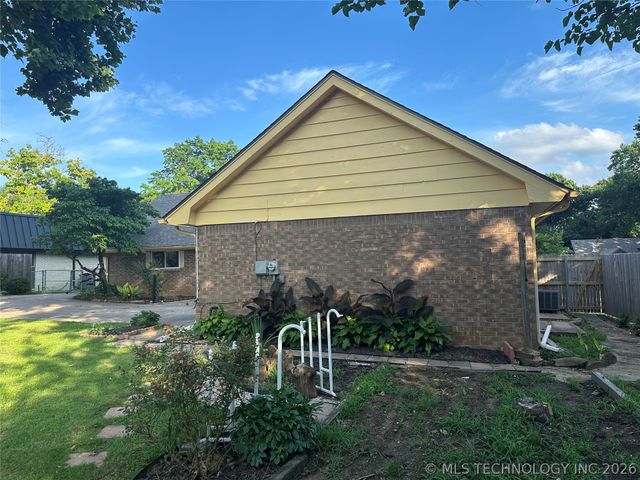 3133 E 79TH Street S, Tulsa, OK 74136