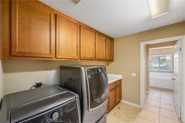 8574 Lourenco Lane, Eastvale, CA 92880