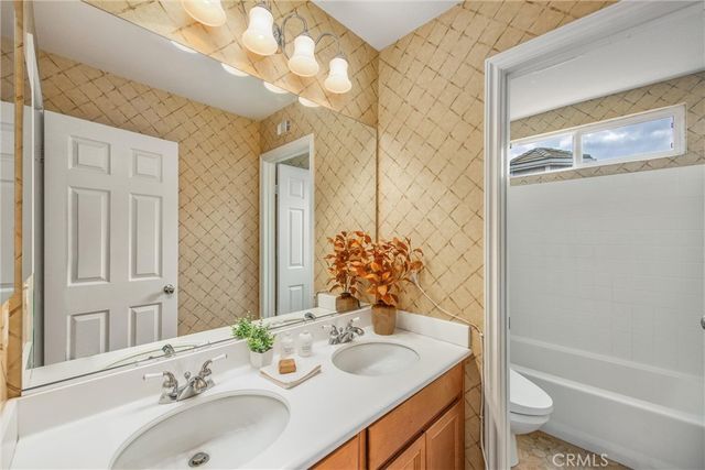 8574 Lourenco Lane, Eastvale, CA 92880