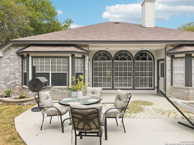2204 Encino Cliff, San Antonio, TX 78259