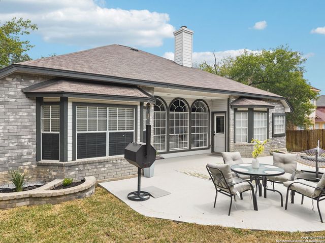2204 Encino Cliff, San Antonio, TX 78259