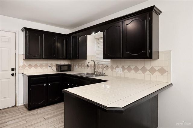 3007 N Edison Road, Edinburg, TX 78541