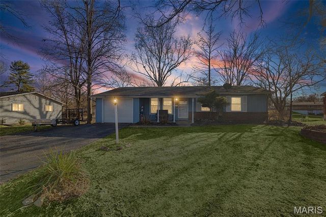 4832 Bambi Drive, Alton, IL 62002