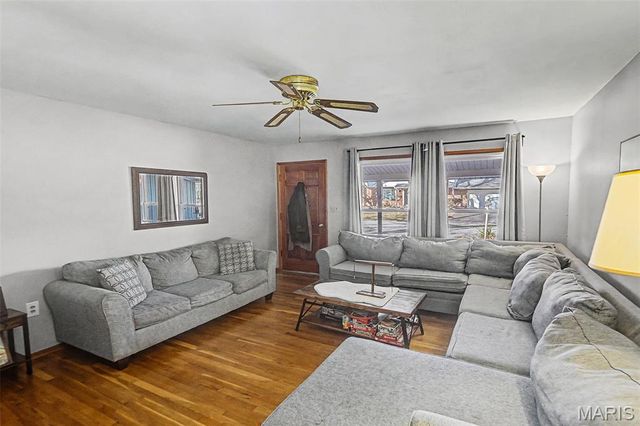 4832 Bambi Drive, Alton, IL 62002