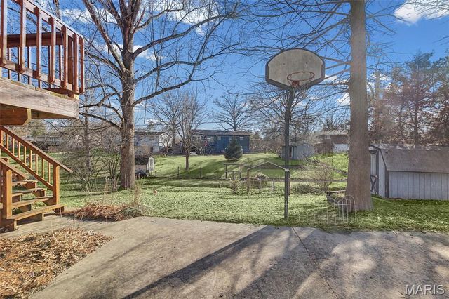 4832 Bambi Drive, Alton, IL 62002