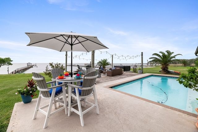 4961 Fm 1781, Rockport, TX 78382