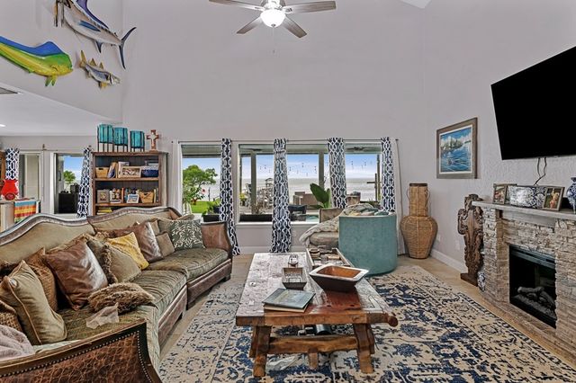 4961 Fm 1781, Rockport, TX 78382