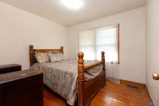 3210 Pulaski Pike NW, Huntsville, AL 35810