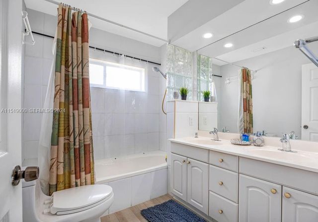 5320 NE 16th Terrace, Fort Lauderdale, FL 33334