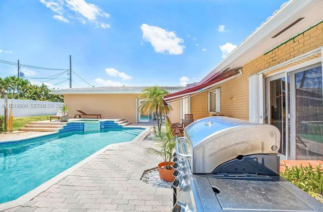 5320 NE 16th Terrace, Fort Lauderdale, FL 33334