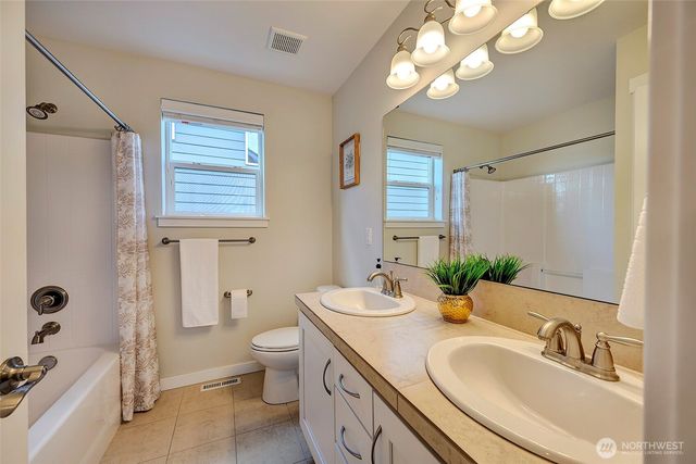 34125 SE Moses Street, Snoqualmie, WA 98065