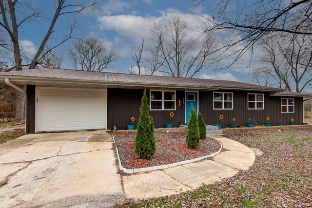 309 Southview Avenue, Ava, MO 65608