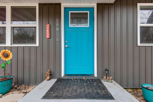 309 Southview Avenue, Ava, MO 65608