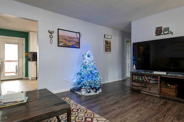 309 Southview Avenue, Ava, MO 65608