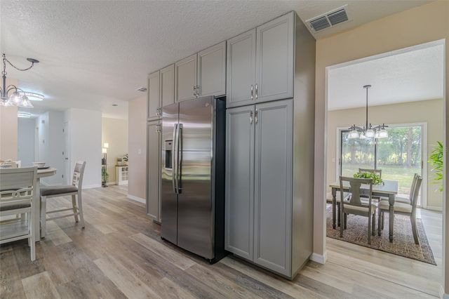 6875 NE 25TH AVENUE, Ocala, FL 34479