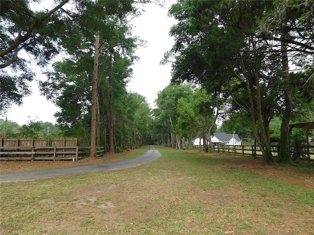 6875 NE 25TH AVENUE, Ocala, FL 34479